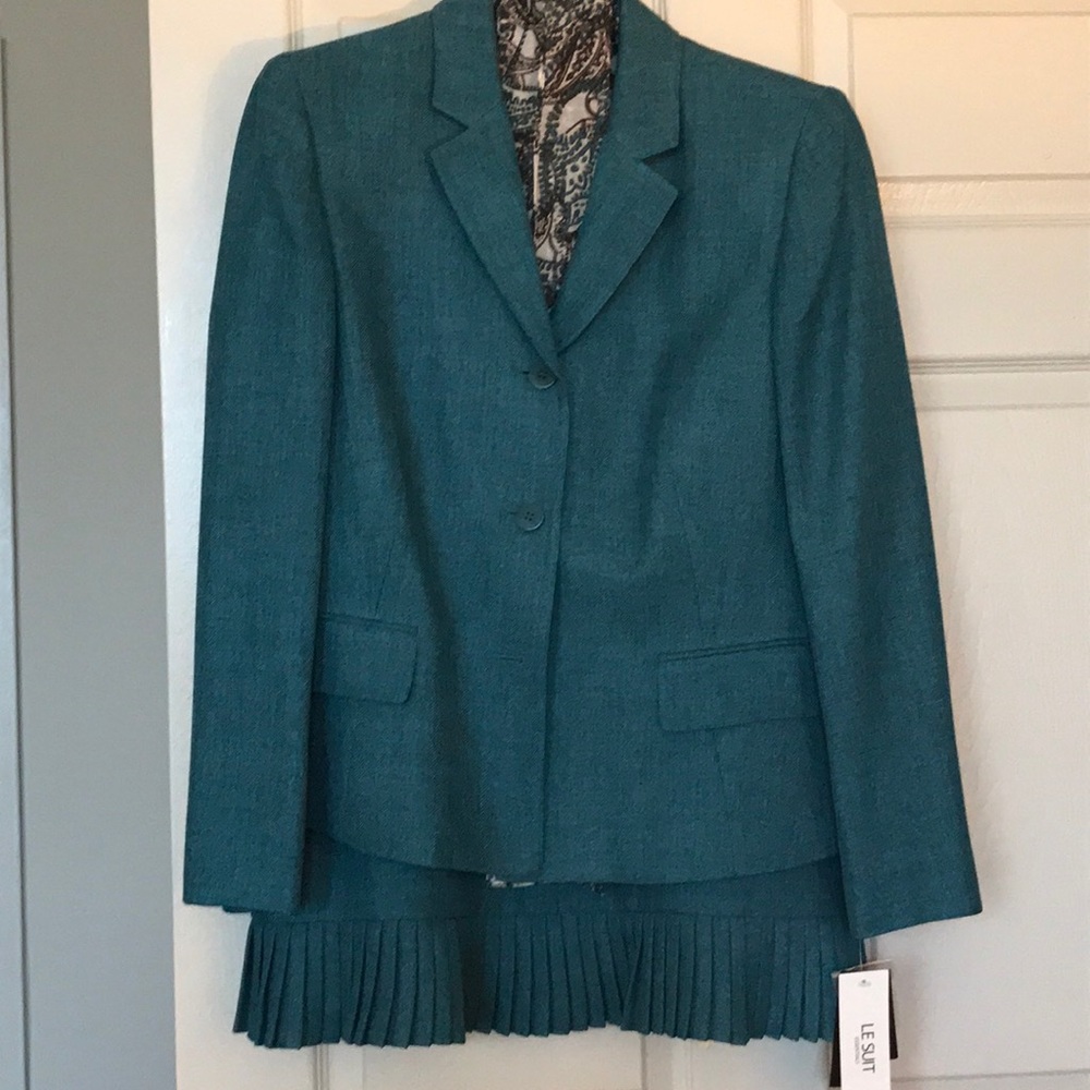 LeSuit Teal 2pc Herringbine skirt suit NWT